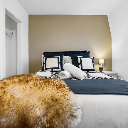 Bude Road Cosy And Modern Retreat Transport Link 4 Bedroom By Altoluxo Short Lets & Serviced Apartmán Bristol