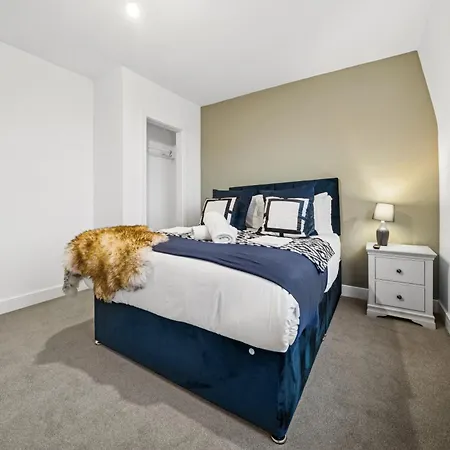 Bude Road Cosy And Modern Retreat Transport Link 4 Bedroom By Altoluxo Short Lets & Serviced Daire Bristol