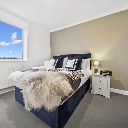 Lejlighed Bude Road Cosy And Modern Retreat Transport Link 4 Bedroom By Altoluxo Short Lets & Serviced
