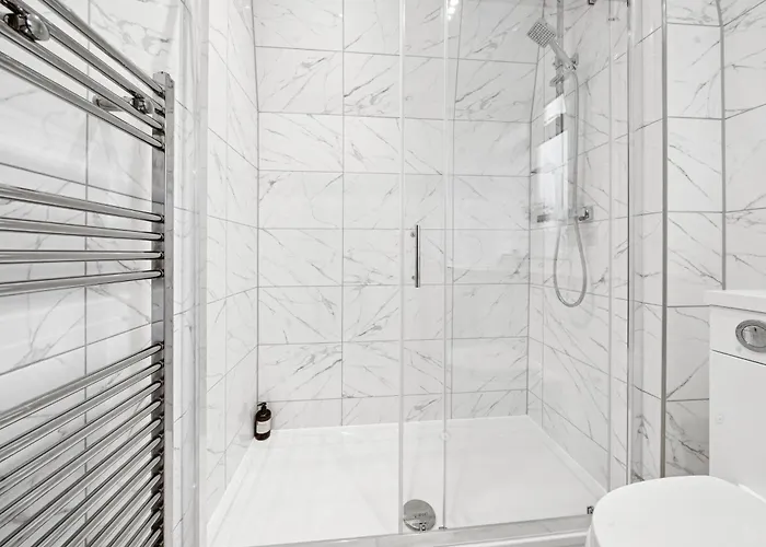 Bude Road Cosy And Modern Retreat Transport Link 4 Bedroom By Altoluxo Short Lets & Serviced Appartamento Bristol