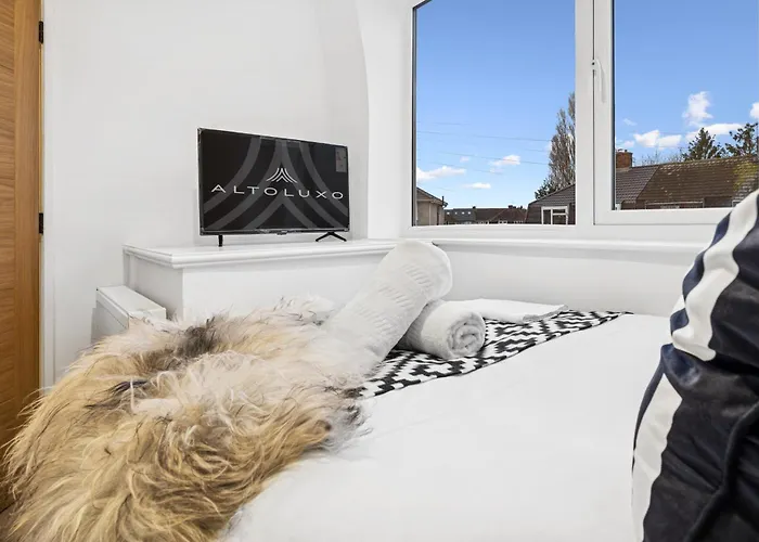 Appartamento Bude Road Cosy And Modern Retreat Transport Link 4 Bedroom By Altoluxo Short Lets & Serviced *